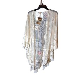 Eyeshadow NWT 2X Ivory Elegant lace Kimono 3/4 sleeve